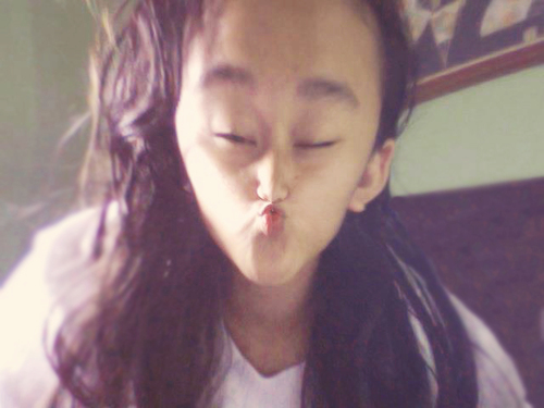 crayZ. I use the word gago too much. Photoshop is my bb. #goglencoco
