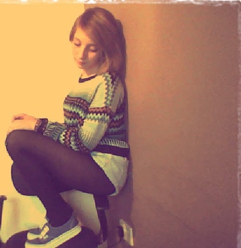 FOLLOW: I'LL FOLLOW BACK:)
add me on FB- http://t.co/JU1F8a2KDW Dw  im not a pedo, im 13;)3