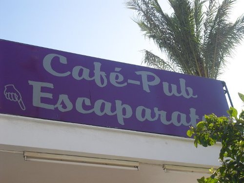 Twitter oficial de Café Pub Escaparate, síguenos para enterarte de todos nuestros shows y seguir los partidos de la liga.