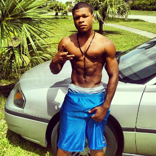 Cool, layed back nigga who loves to play sports and have a good time. #19 #PalmBeachCounty  #TeamAthletic #TeamDolphins #Brooklyn #TeamHeat #BasketballIsMyLife