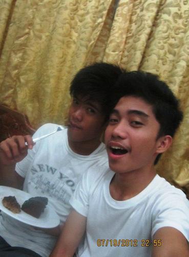 keyboardist, table-tennis player and a faithful servant of GOD!