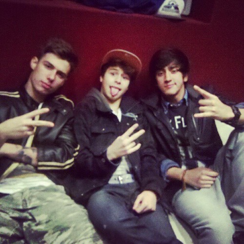 Vivo pelo @PedroNegrini Pelo @pelopes_  e @pedrinhoGARNET ♥♥♥