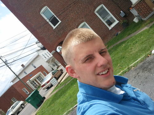 so if your wondering the names jeremy, i'm a little country, most people think i'm funny, easy to to get  along with, and ya just a all around cool guy.