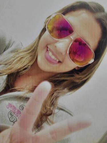 Escorpiana , ciumenta demais , corinthiana roxa , fã do mc guiime  ♥