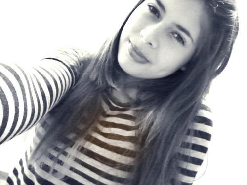 *
RecaalQ. aqq, nen tem vez . (HH *
O seu recalque nñ me oprime, a sua iinvejÁ nñ me derrubÁ; $$
