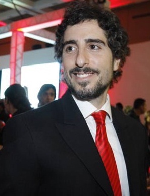 Só mais um fã clube do Marcos Mion, comandado pela bloguete Mariana