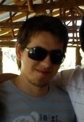 Técnico Electrónico, Técnico universitario en Computación. Loco por el deporte tuerca, informática, la música... y hartas cosas mas…