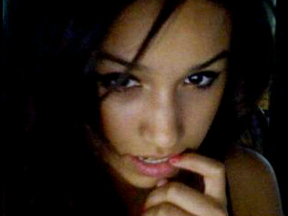 _DOWNTO_EartH_'s profile picture. Just take one step at a time there's no need to rush. ♡