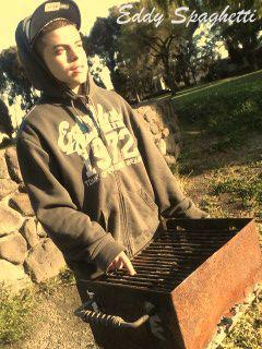 I'm Eddy Garcia I walk through hallways of Mt.Eden High class of 2014. Yea I'm a junior \(^.^)/ Follow me and I'll follow back (: