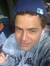 sou uma pessoa quieta, fiel, amoroso,  alegre, brincalhão, sou corintiano AMO FUTEBOL E PAGODE e amo jesus cristo