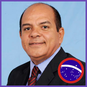 Deputado Federal pelo Rio de Janeiro; Brasileiro, casado, pai do Matheus e da Nathália. Cristão e defensor dos valores da familia.