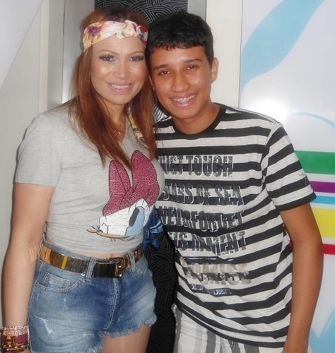 Fã do #Avioesdoforro #SolangeAlmeida #XandAvião - Representante do #PointdoAviões http://t.co/CYlfJfxeYg .