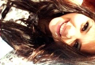 - Anniíitaaãaá :D