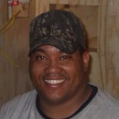 jhazew's profile picture. 