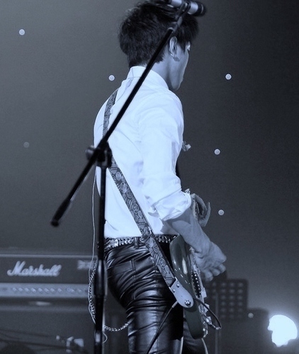 Rock好き、サッカー好き（観るのもやるのも）。 実は、新宿駅路上からCNBLUE絶賛応援中！