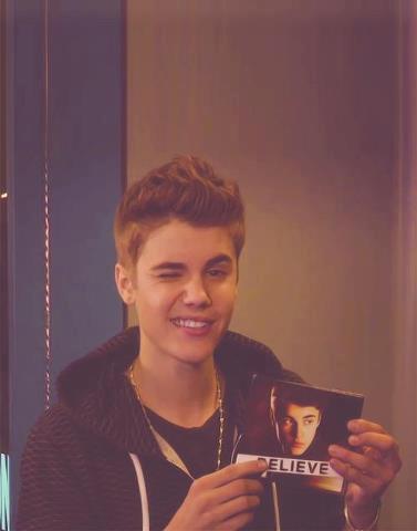 biebergifts1's profile picture. amar ajustin bieber y esperar a tener edad y casarme con el 
 ps. lo amo con tdo mi corazon