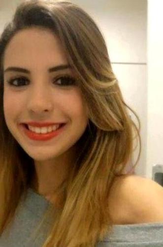 Sou das que trocaria 1 milhão por doses sinceras de alegria.