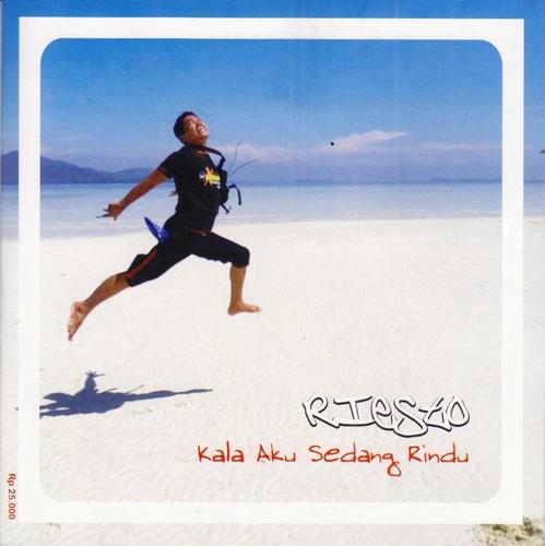 Hidup itu berbagi| Travelling| Song Writer| Singer|