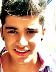 Who follow me i'll follow back .By the way i hate people who unfollow me i'll do the same thing if u do that to me
