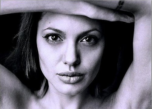 AngelinaJolieRT's profile picture. Вы с нами? Взаимный фолловинг!