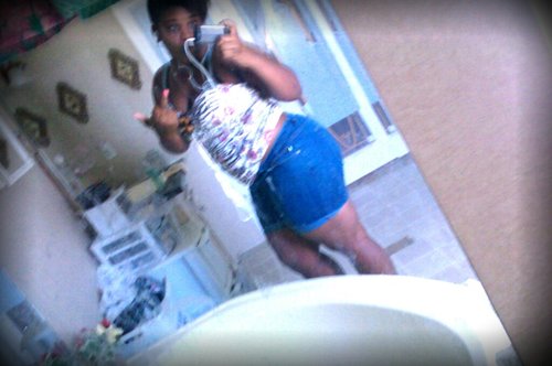 go &'ND follow my LAH BABY @Trelly_Pooh! #COUNTRY GIRL(S)over errything.