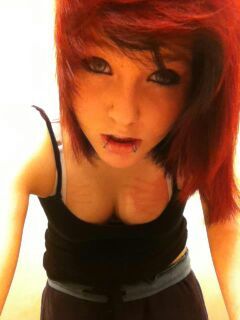 Hai Dur! -Im Stormy. -Proudly Engaged To The Girl Of My Dreams. -Follow Me On Instagarm @BurnAndDropDead -Follow Me On Tumblr @stormykillsemall -Follow Me?!c: