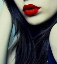 طالبة جامعية ادرس حقوق اتمنى من الجميع يحبوني. 
ھٓنآك ﺷخص ﭑﻗ̲سم بأنِي♥
آﺷﭠﻗت له ﻟدرجھ ٱن عينآي
ﭠ̲دمع فقط عند ٱﻟ̲نطق
. . . ( ﺑ ﺈسٓمھہَ )# Jordanian
