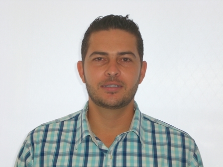 Sou advogado. Dinâmico e aguerrido, com perfil agregador e conciliador.