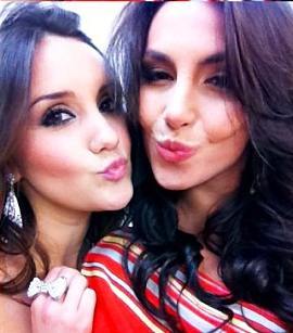 Fã Da Mel Fronchowiak e dos os rebeldes Sophia, Lua, Micael, Arthur & Chay. Meu Twitter Oficial é @Danni_Sales14 .Sigo todos de volta. EU SOU REBELDE E VOCE?