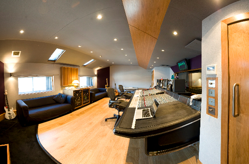 jayreynoldssss's profile picture. Jay Reynolds Mixer/producer @mixlondon_ or @jax_management