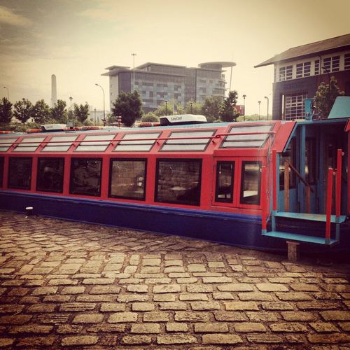 BandsOnTheMove's profile picture. The @Tramlines Buskers Bus and @Sheftival Buskers Barge have a home on Twitter!