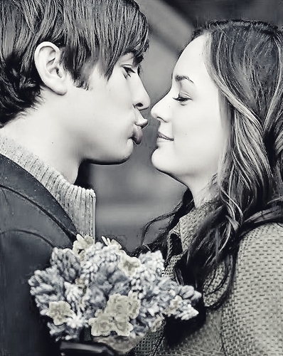 Melhores Frases do Twitter para você que esta Apaixonada(o) ^^ segue que eu sigo de volta ... #AmorOuDroga