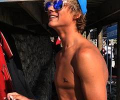 #BELIEBER //1-1-12 me siguio @Dannyromeroprod/1D/cody simpson