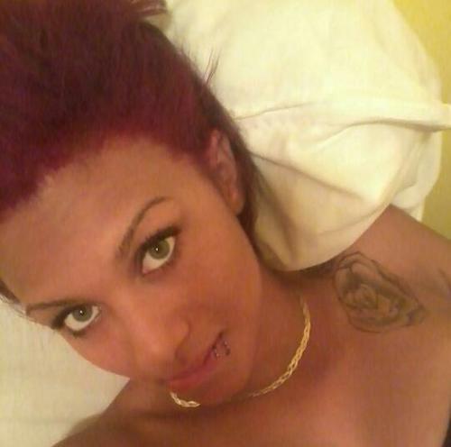 Imma single; independent lightskin who loves trying out new things;) love meetin new people; partyin; n makin $ #TEAMBADBITCHES!