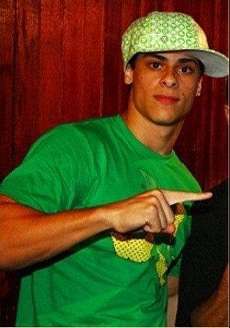 playsinho's profile picture. 