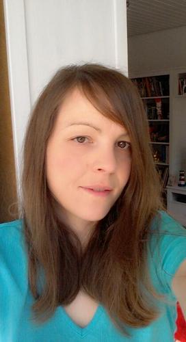 AfsharianMaike's profile picture. 