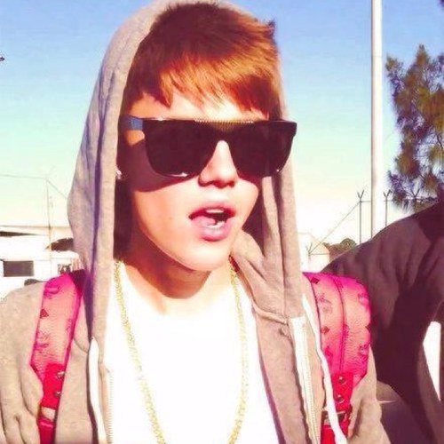 Ask for me to follow you back. if you dont ask i wont follow back #Kellenizer #Belieber