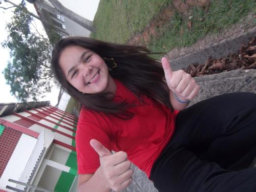 Bem Humorado e mal humorado, engraçado e sem graça, chato e legal, irritante e simpatico... Dependendo como vc for, EU sou!!
333