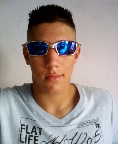 ℱ. u п ι ã o p ι ι k є c o l ô m b ι a ¹ ³
Pâssiiiinn FoODaaâ S2S2
Sêgue lllaaá @F_UPC13
Aki é mais um guerreiro enviado por DEUS ♪♫♪