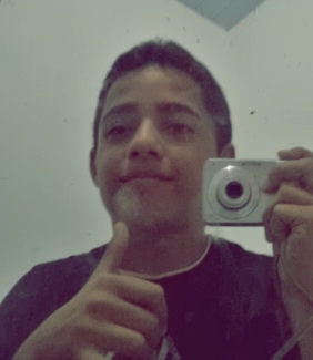 Eu vou estar com você , quando nimguem mais estiver.  Tee amo meu nego feio @vivi_almeidaaa aqi 33'