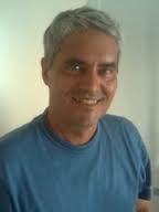 Porque postar algo a meu respeito?
Ninguém tá interessado mesmo...
Voce me acha amargo?
Sem problemas. Doce basta a vida.