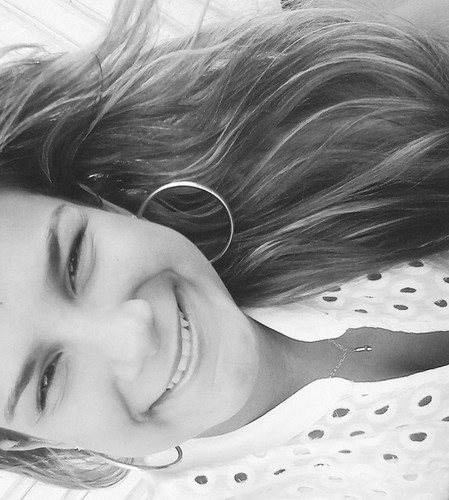 Permita a você uma segunda chance. Não é porque caiu que você deve continuar no chão (;