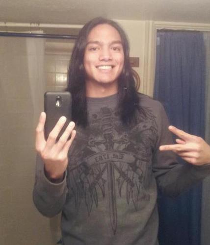 Hawaiian-Filipino 
Pretty chill
 Very mellow
 Sometimes crazy and wild
Favorite colors are Blue Green Red
