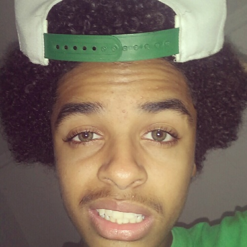 Amature Cod Player™ | GT = Dirty Snapbacks  | My Dream Team Is apeX  | Im 16 Years Old