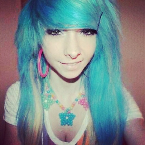 this here , is lizzie. my bestestfriend . follow her , shes amazing in bed and we watch porn together(; -Danii(@MassacreDisastr)