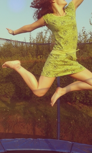 Hi i'm a girl, i'm sweet 16 and I love Justin ♥ :)
If you have questions, just ask me ;)