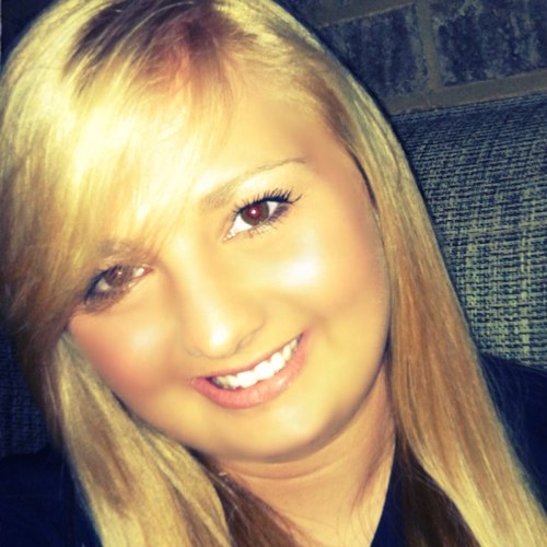 OmaCamilleJones's profile picture. she's gotta little bit of devil in her angel eyes #rolltide #outintheboonies #countrystrong #wildandfree #whodat