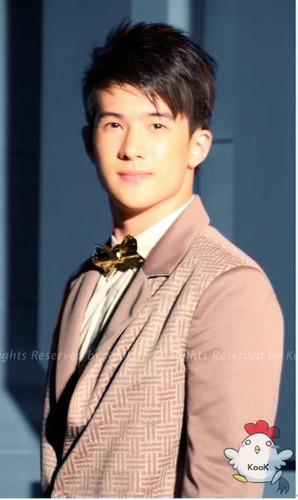 คลับของคนรักเจมส์ มาร์