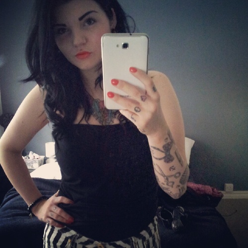 staygold_xxx's profile picture. I blog hairdressing, fashion, creativity, body modification, hello kitty, pink, food. sxe lifestyle. galaxy note user. follow my life in photos on instagram.