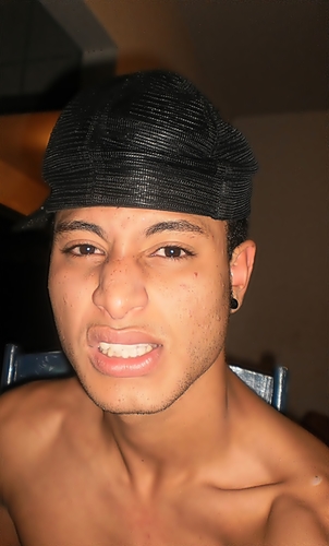 Christofeer . Leonino .tenho 17 aninhoos (A'    ''    quem me ver,me vê sorrindo e vai ser smp assim ♫ :** '     Humildade é tudo (h'